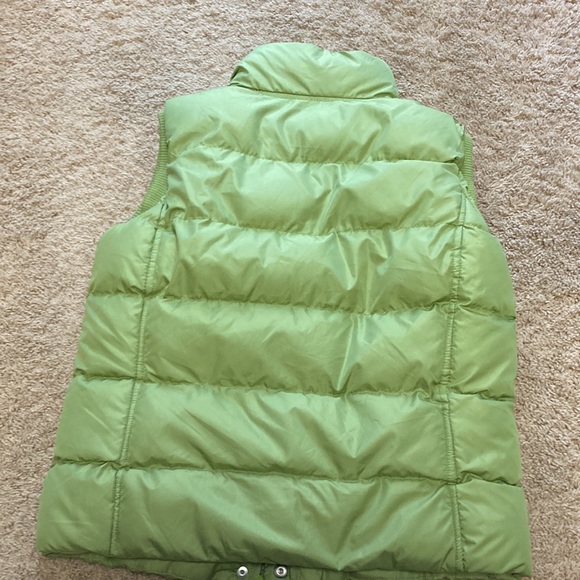 Lime green puffer vest - Picture 3 of 5